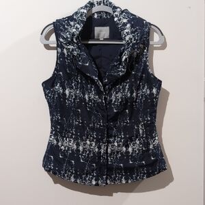 Yarra Trail Woman's Navy and White Fitted Puffer Vest with Notched Collar